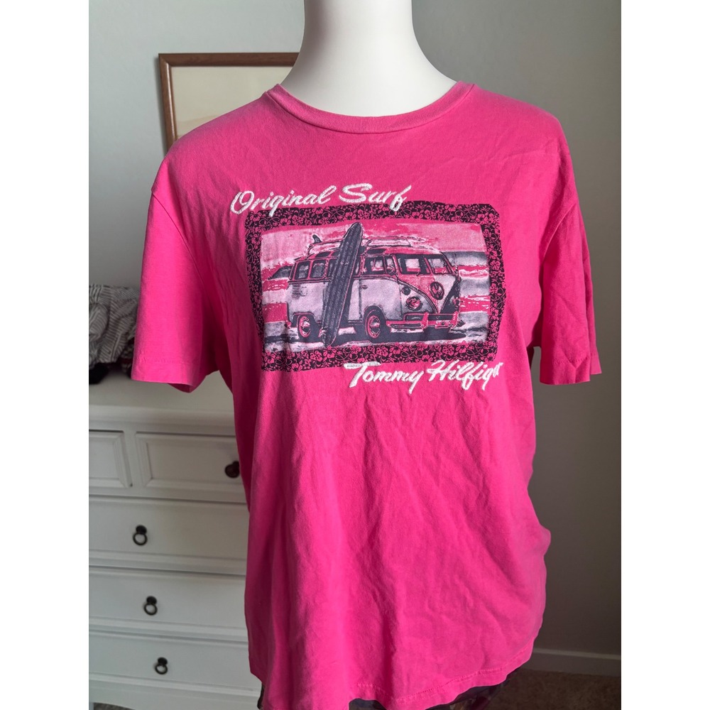 Tommy Hilfiger Graphic Tee Womens Large Pink Excellent Surf VW Bus Embroidered